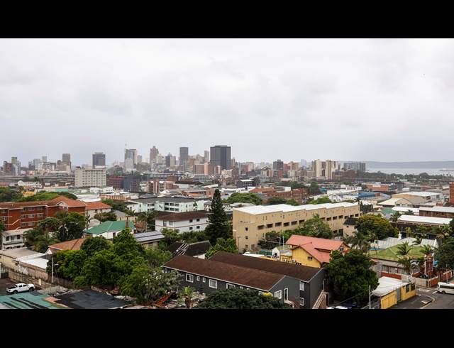 2 BEDROOM APARTMENT FOR SALE IN GLENWOOD